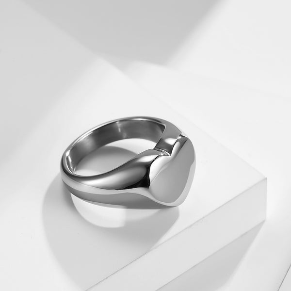 Plain Heart Small Silver Ring