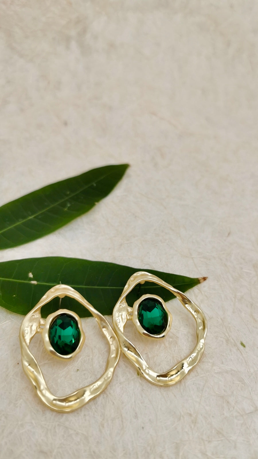 Twist Green Quartz Gold Earring