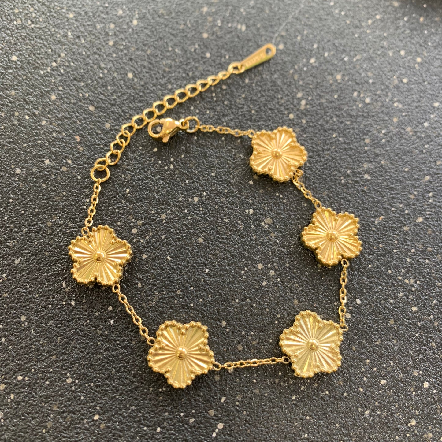 5 Clover Gold Bracelet