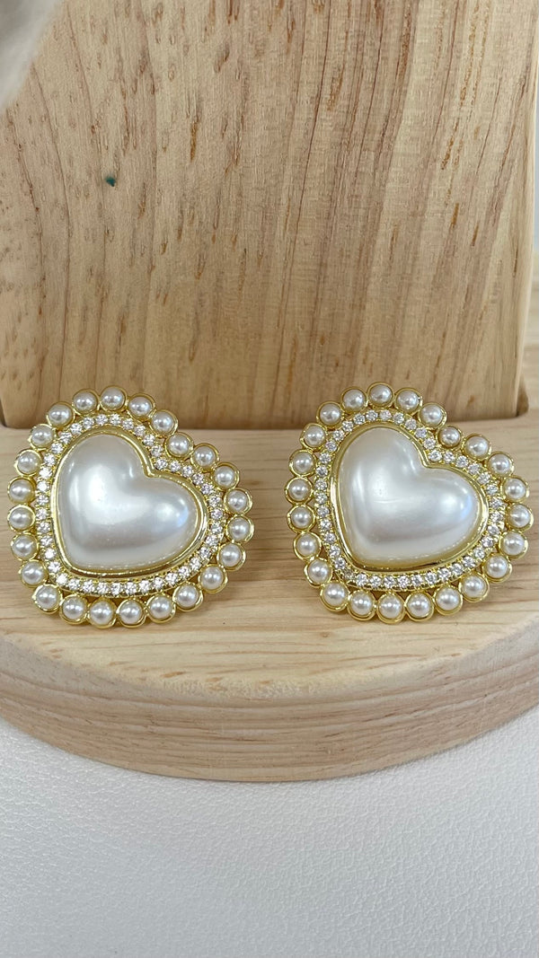 Hearts Pearls Gold Earrings