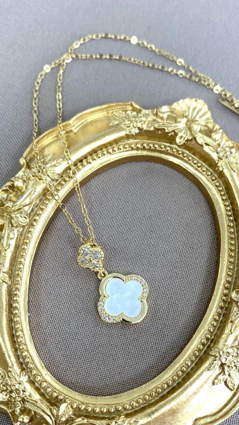 White Clover Zirconia Gold Necklace