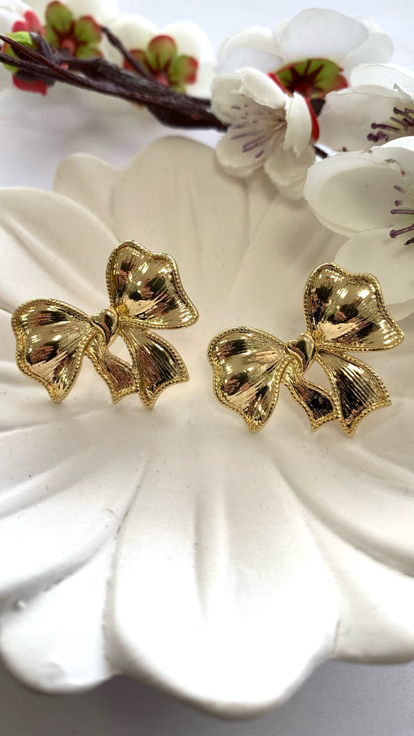 Mid Bow Gold Earrings