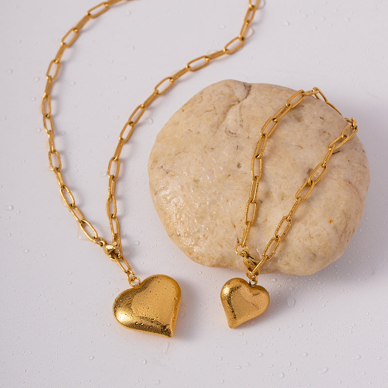 Clip Chain Gold Heart Necklace