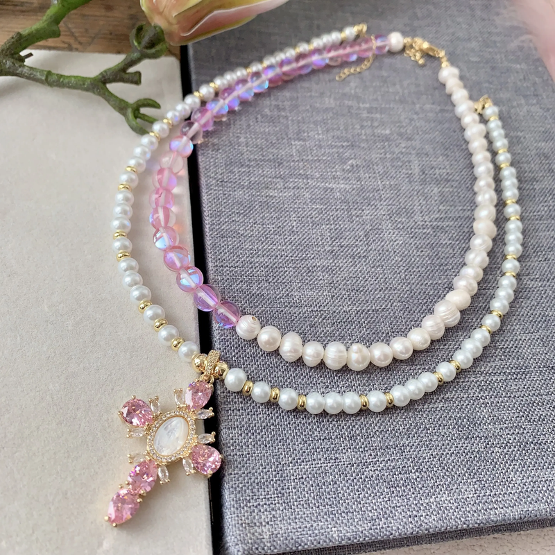 Pearls And Pinks Colors Necklace