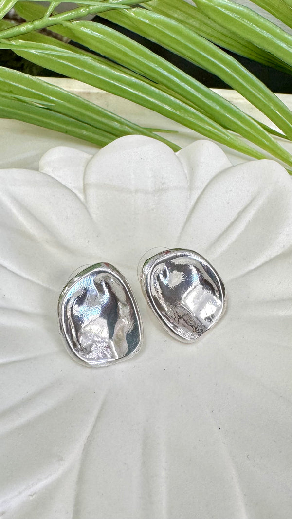 Curve Stud Silver Earrings