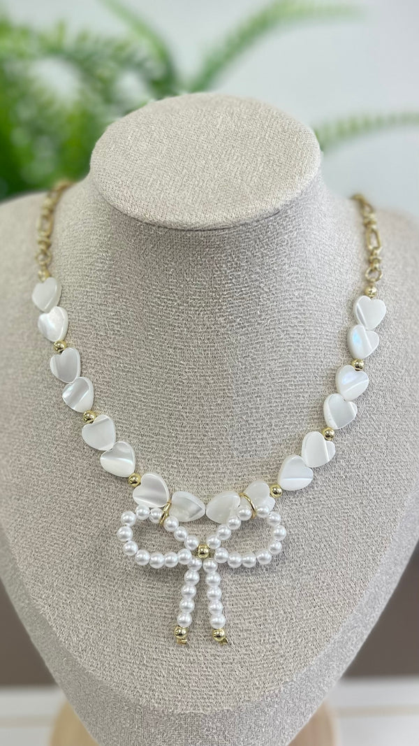 Bow Pearls And Hearts White Gold Necklace