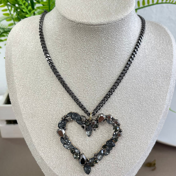 Black Chain With Black Stones Heart Necklace