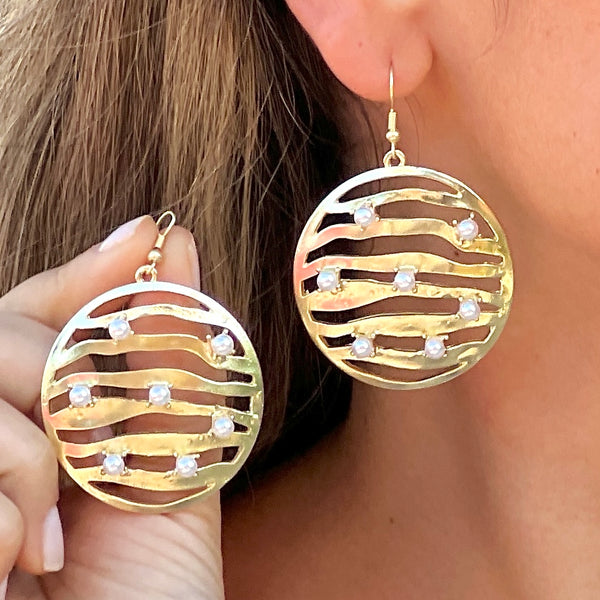 Circle Lines With Pearls Gold Earrings