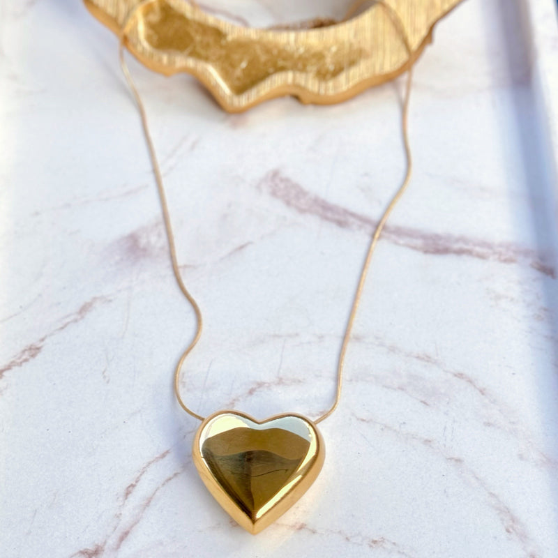 Bold Heart Big Gold Necklace