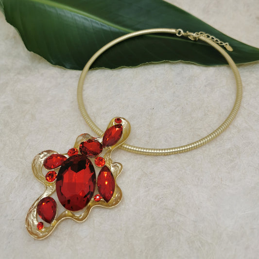 Floral Red Quartz Gold Necklace