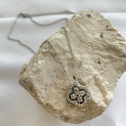 Zirconia Clover Silver Necklace