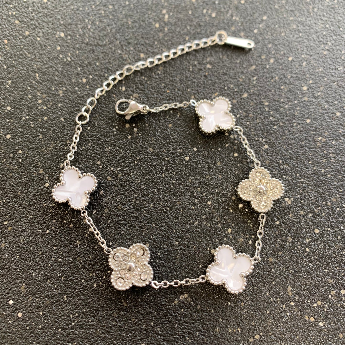 White and Zirconia Clover Silver Bracelet