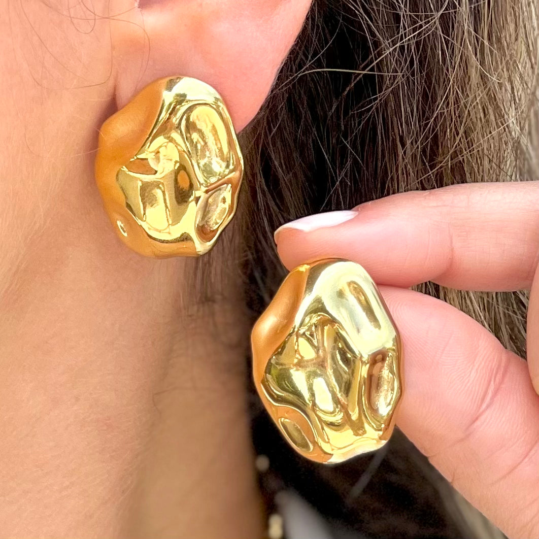 Signet Gold Earrings