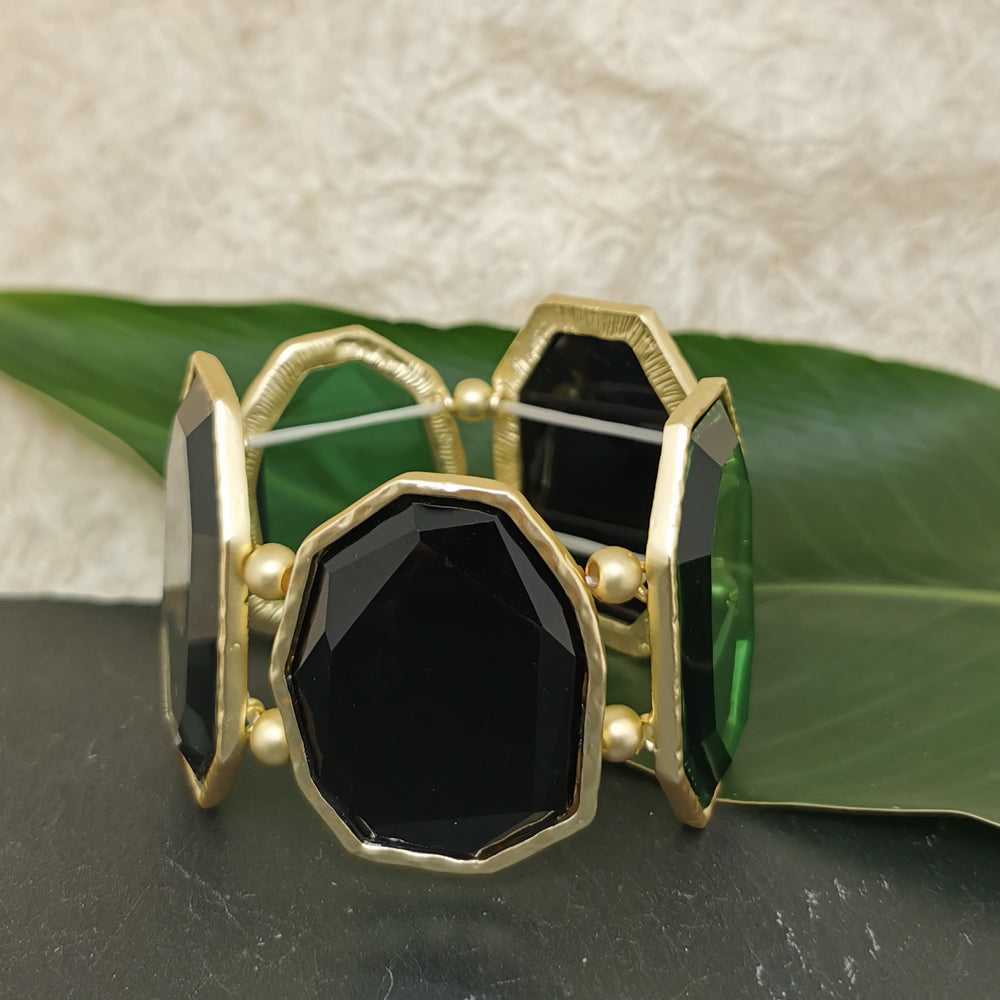 Green Quartz Different Shape Cuff