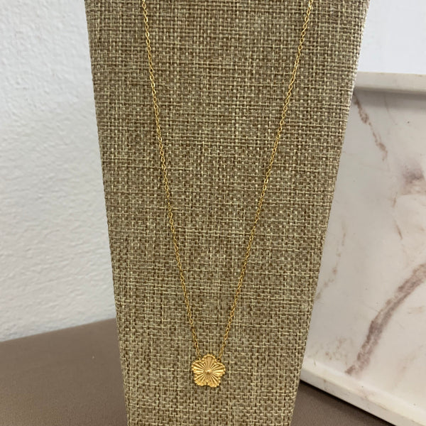 Flower Gold Necklace