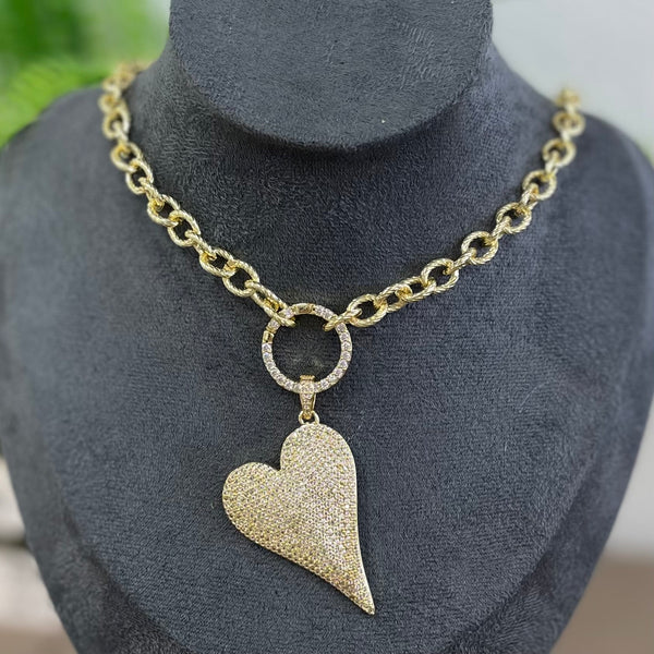 Curve Heart Quartz Necklace Gols