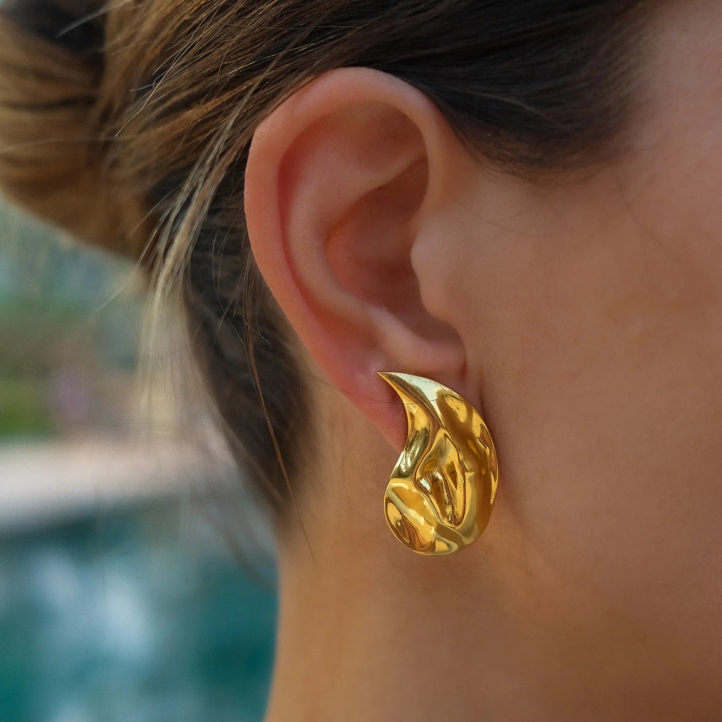 Drop Wrinkle Gold Earrings