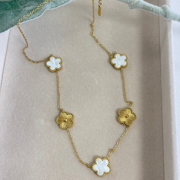White And Gold Flowers Necklace
