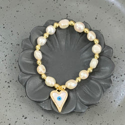 Pointed at Heart Pearl Bracelet
