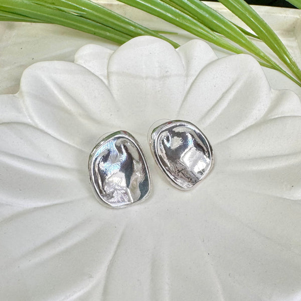 Curve Stud Silver Earrings