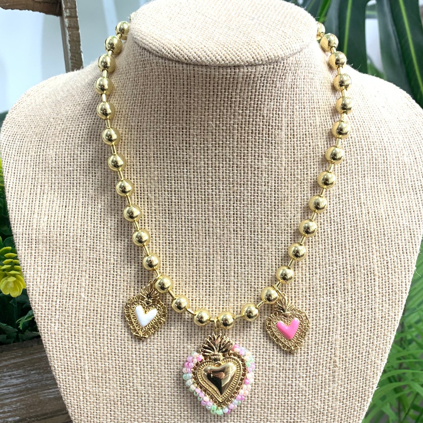 Pinky and White Hearts Necklace Gold