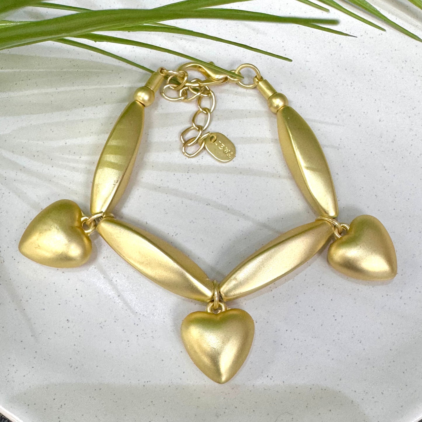 Bubble Heart With Stick Gold Bracelet