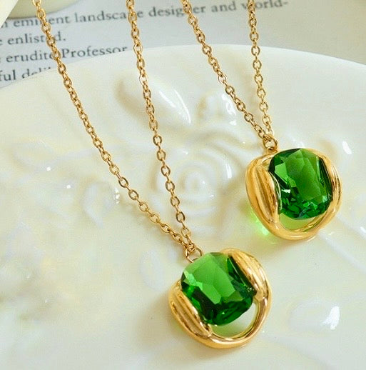 Apex Green Gold Necklace