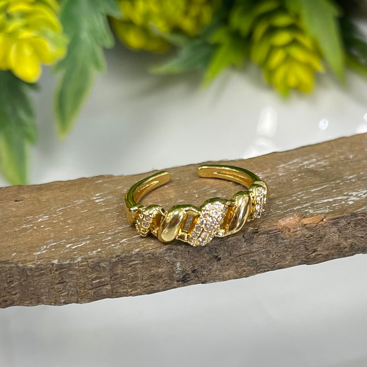 Small Lines With Stones Gold Ring