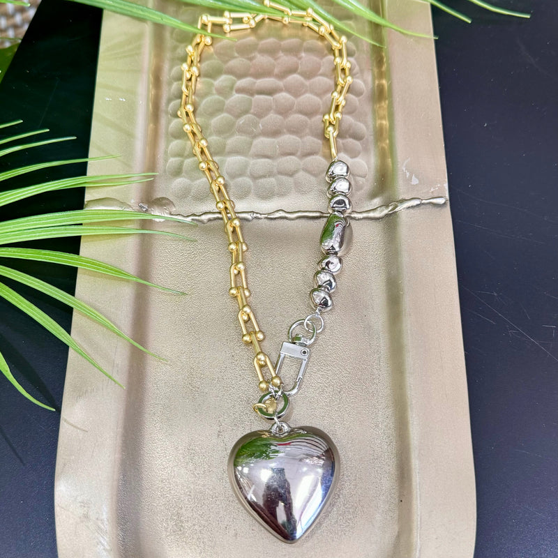 Bold Heart Different Chain Necklace