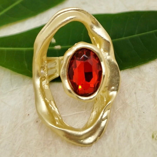 Twist Red Quartz Gold Ring