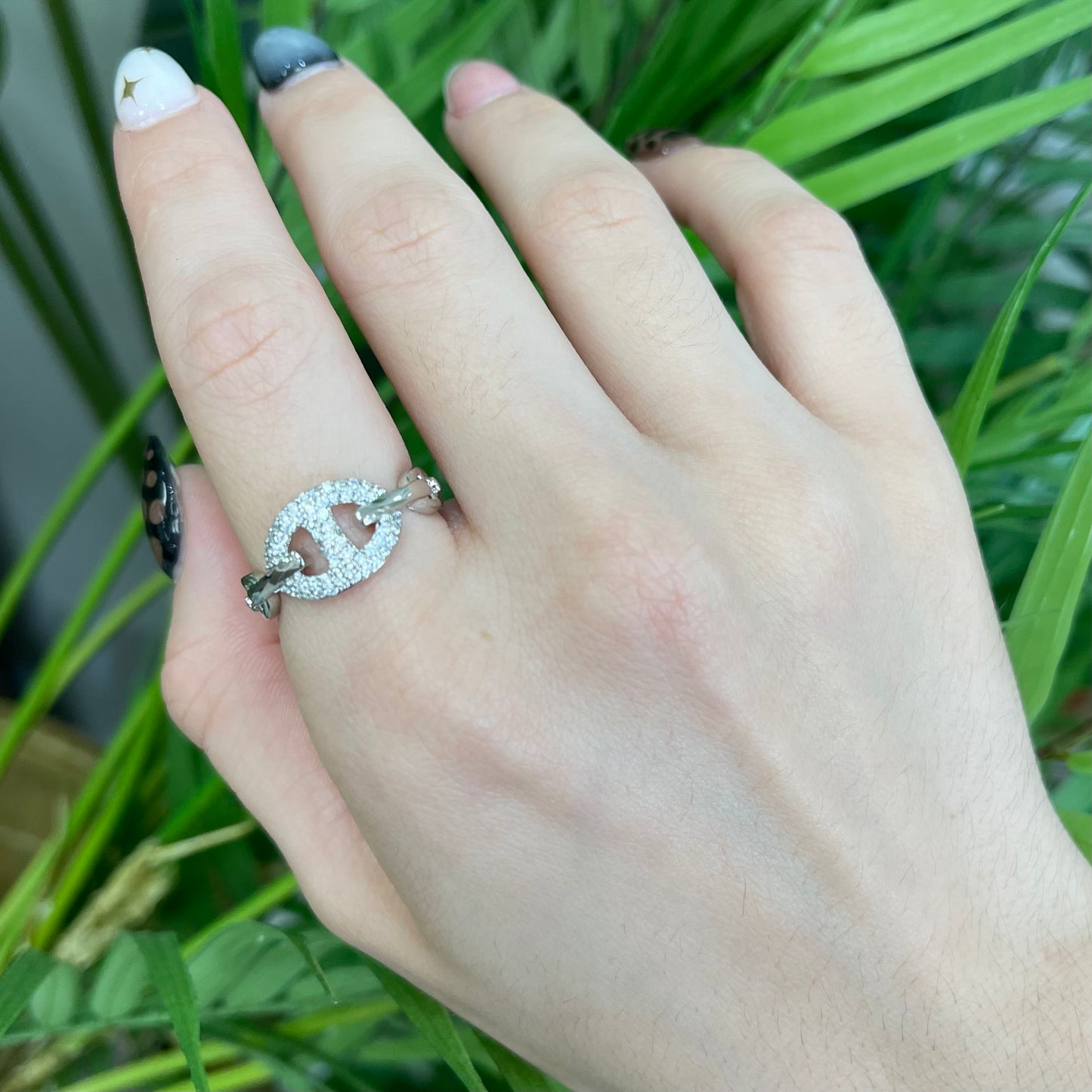 Circle Half Quartz Silver Ring