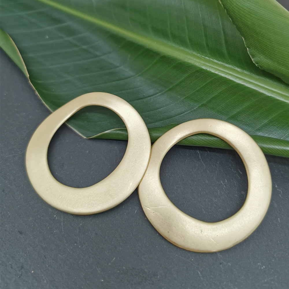 Wave Gold Hoop