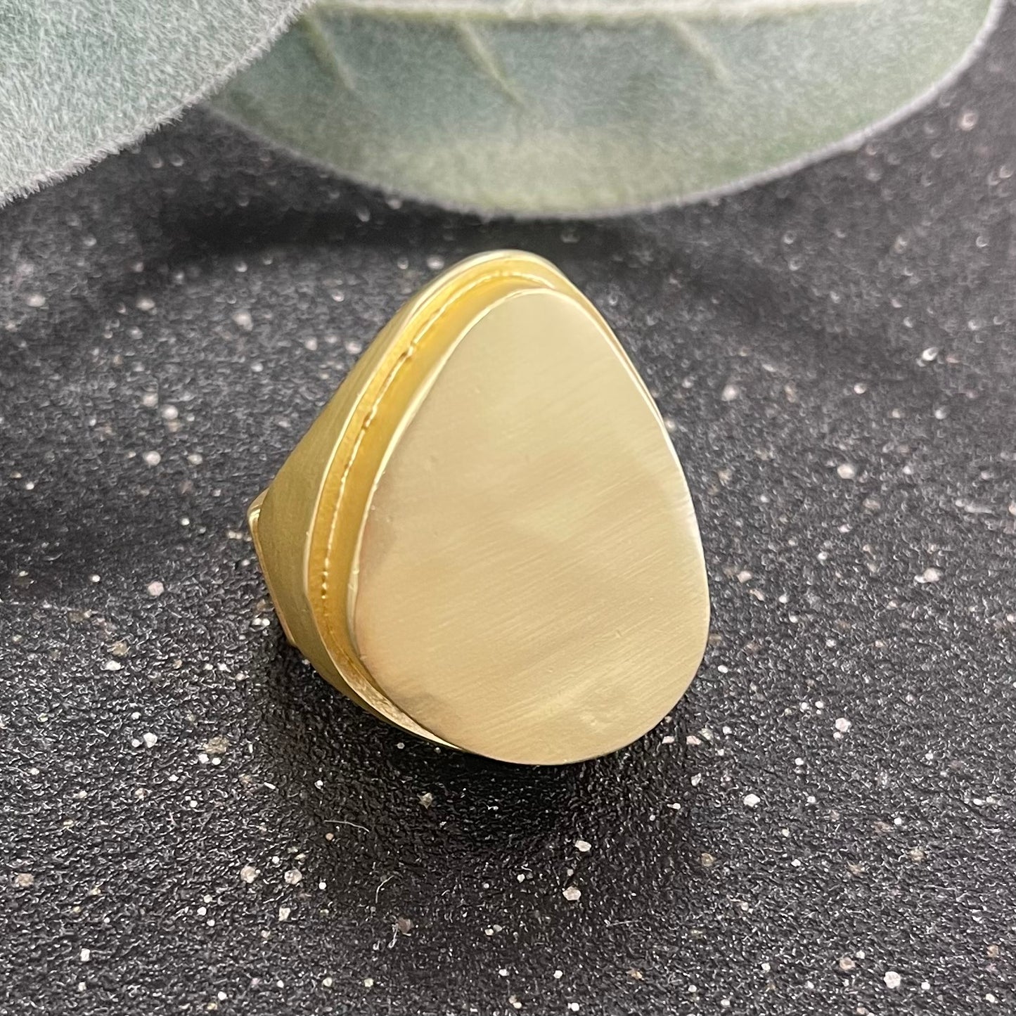 Curved Oval Gold Ring