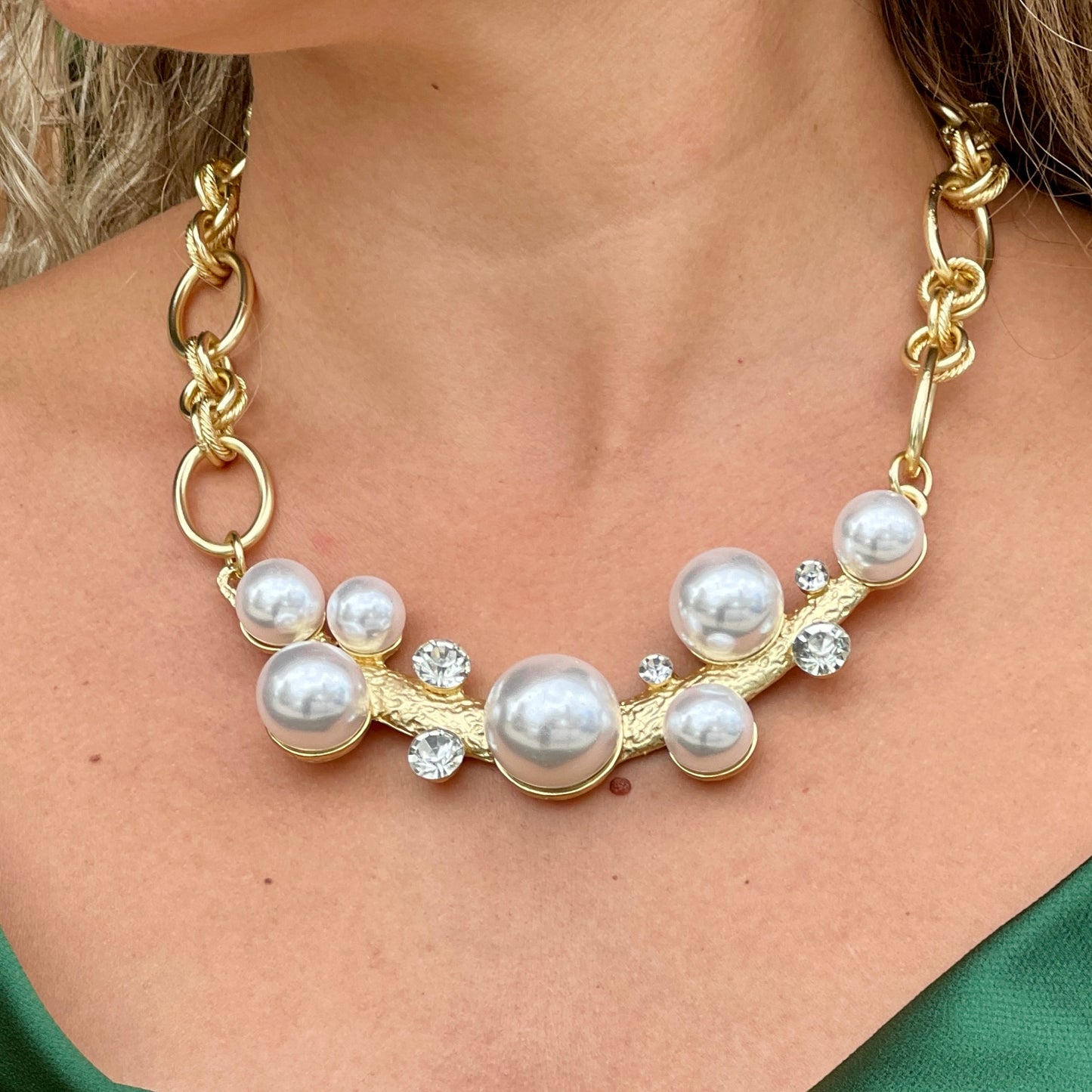 Pearl on the Branch Gold Necklace