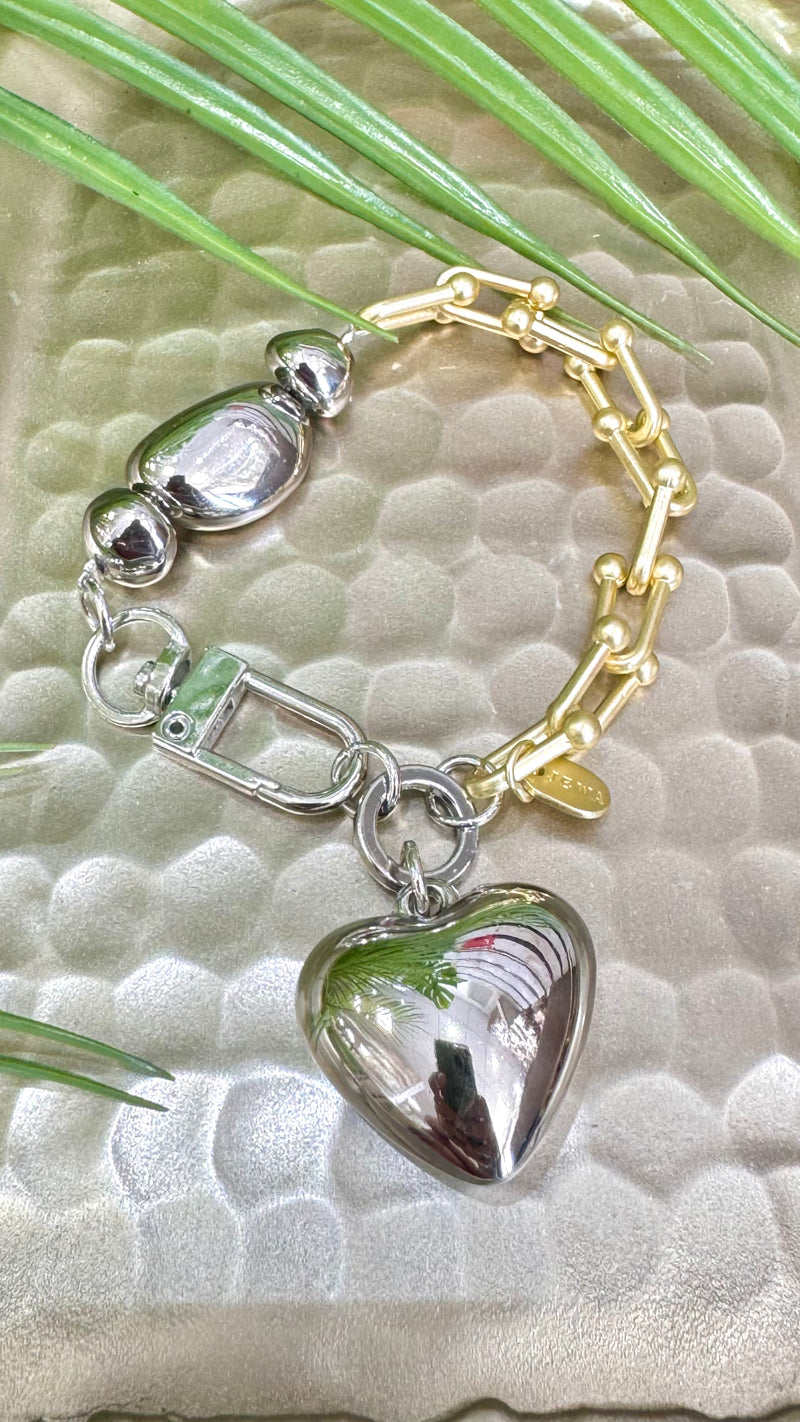 Bold Heart Different Chain Bracelet