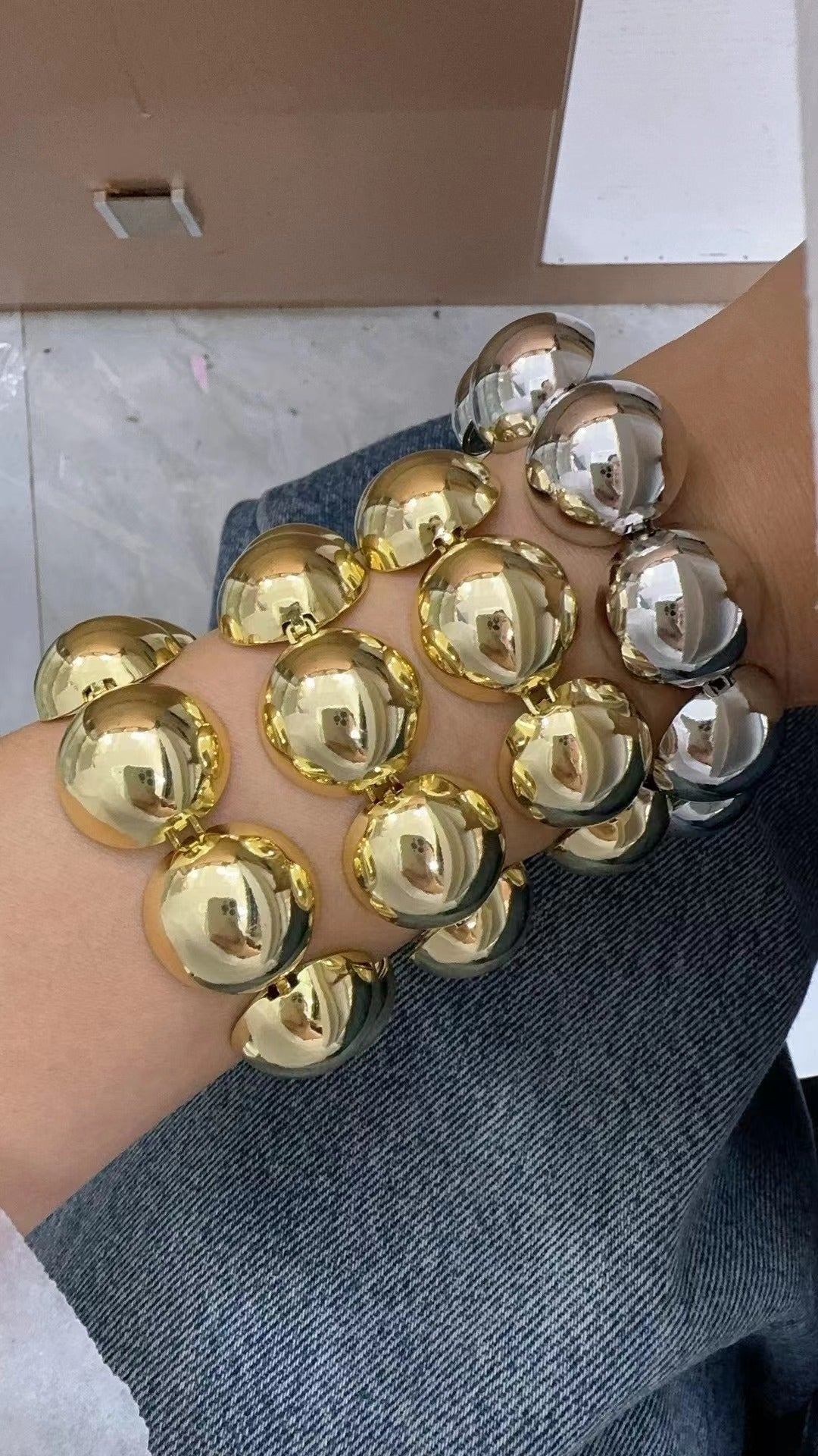 Plain Balls Gold Bracelet