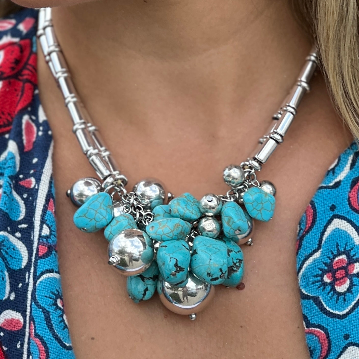 Mix Spheres Silver And Turquoise Necklace