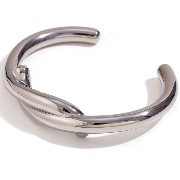 Twist Bold Line Silver Bracelet