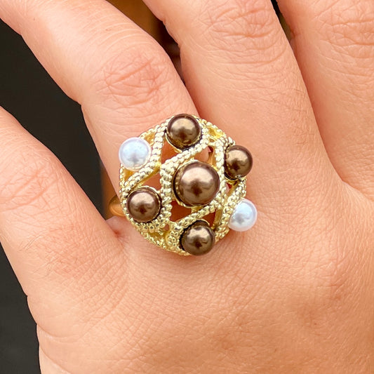 Brown and Pearl Gold Ring