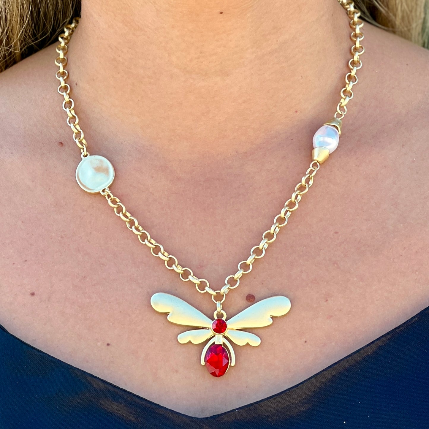 Dragonfly With Stone Red And Pearl Gold Necklace