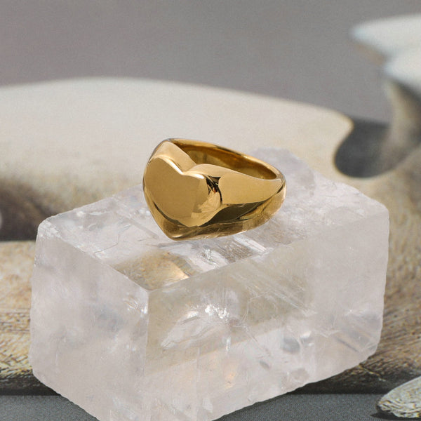 Plain Heart Small Gold Ring