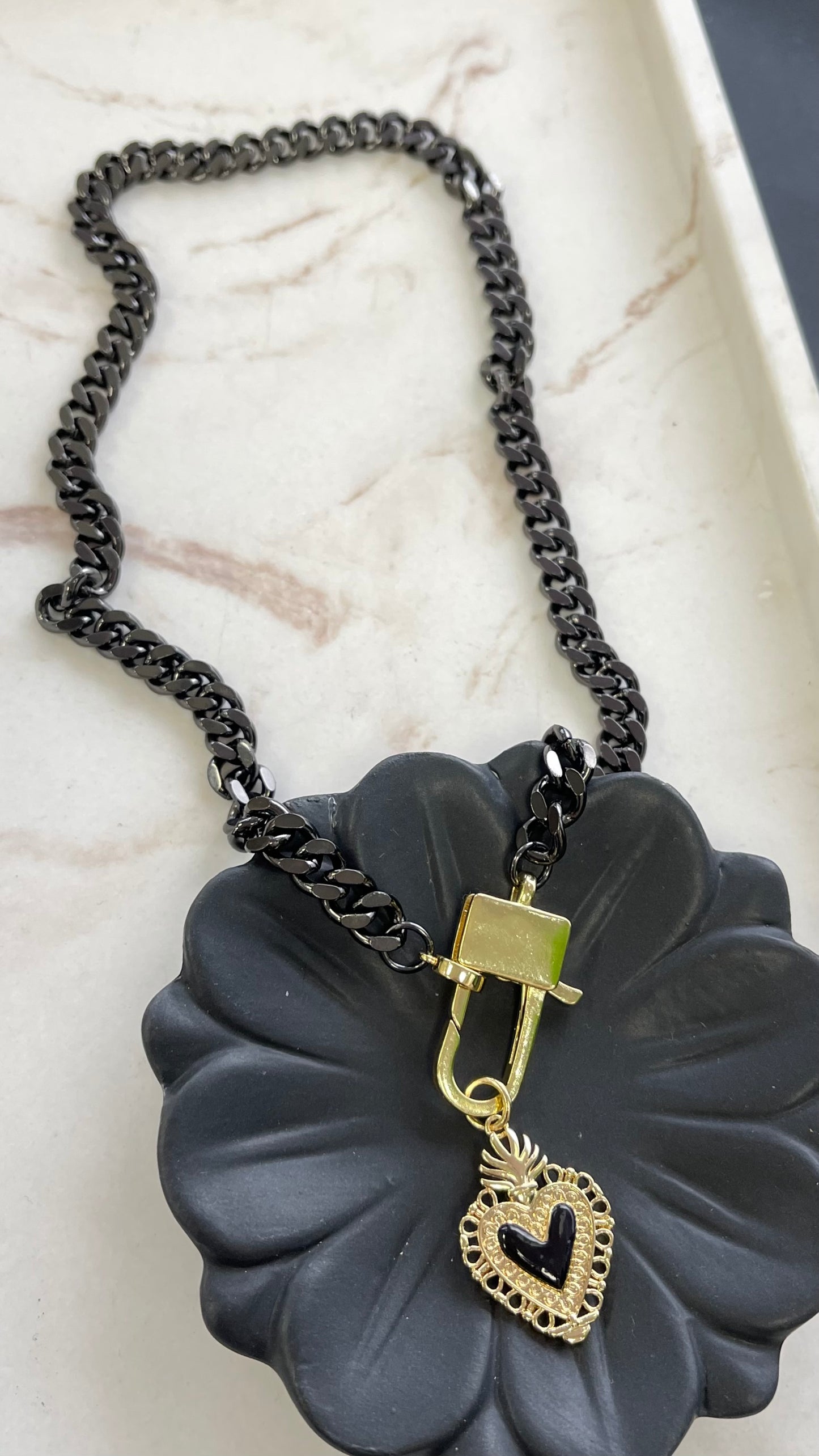 Chain Black With Heart Pendant