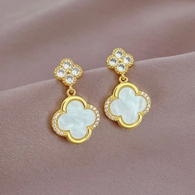 White Clover Zirconia Gold Earrings