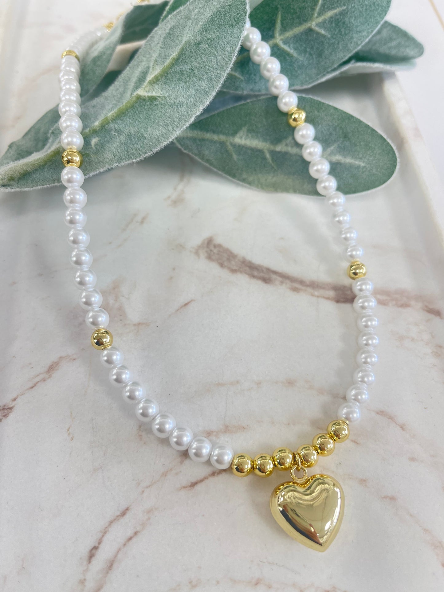 Pearls Necklace With Bubble Gold Heart