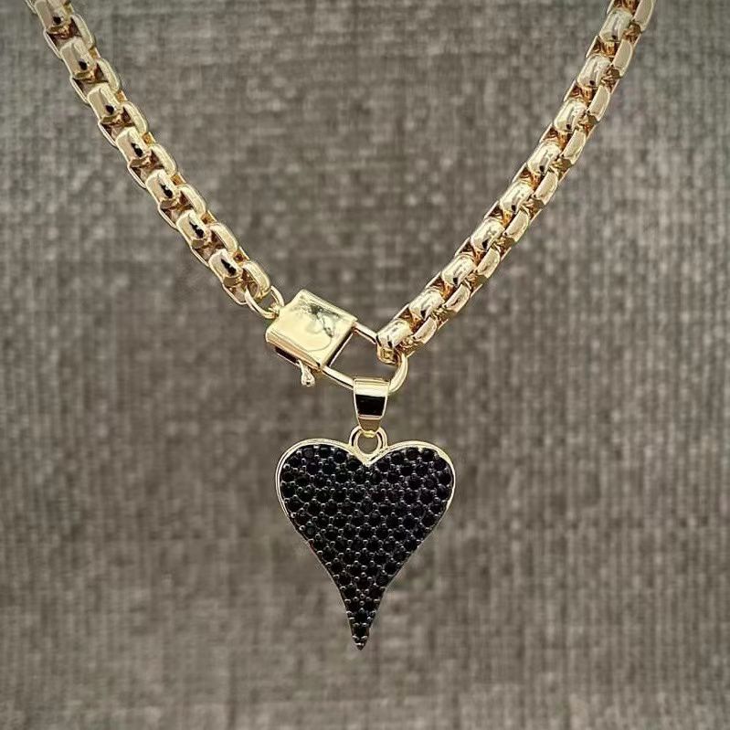 Quartz Heart Black Gold Necklace