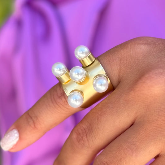 Wide Ring Gold With 5 Pearls