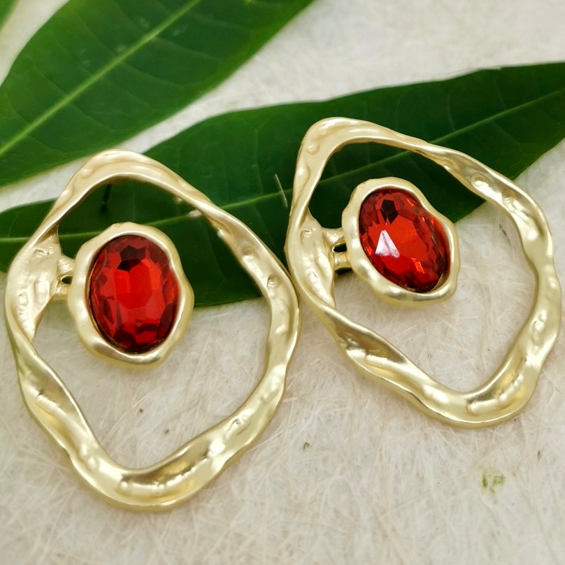 Twist Red Quartz Gold Earring