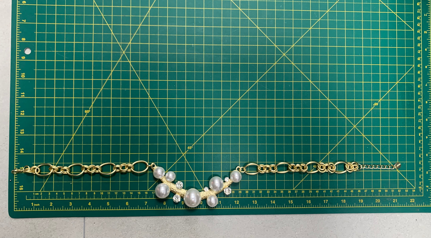 Pearl on the Branch Gold Necklace