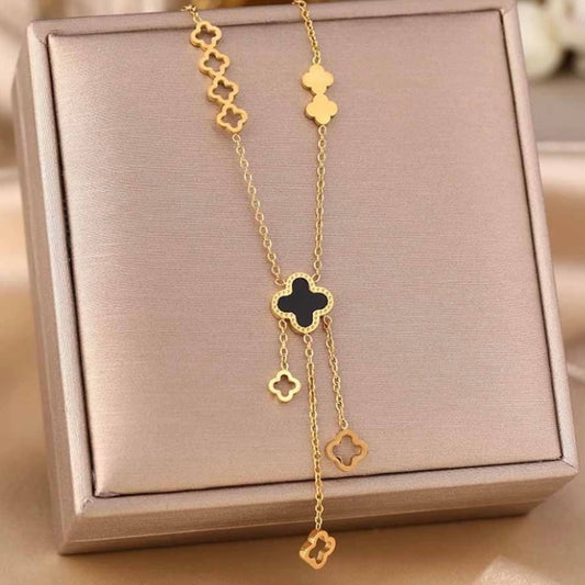 Pendant Clover Black Necklace