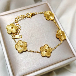 5 Clover Gold Bracelet